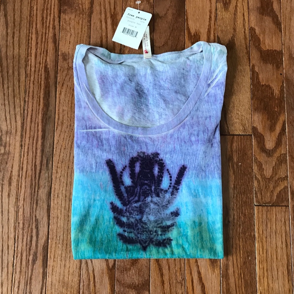 Free People NWT Women’s Short Sleeve Tie-Dye Tee Blue Turquoise Purple Sz M - Picture 2 of 7